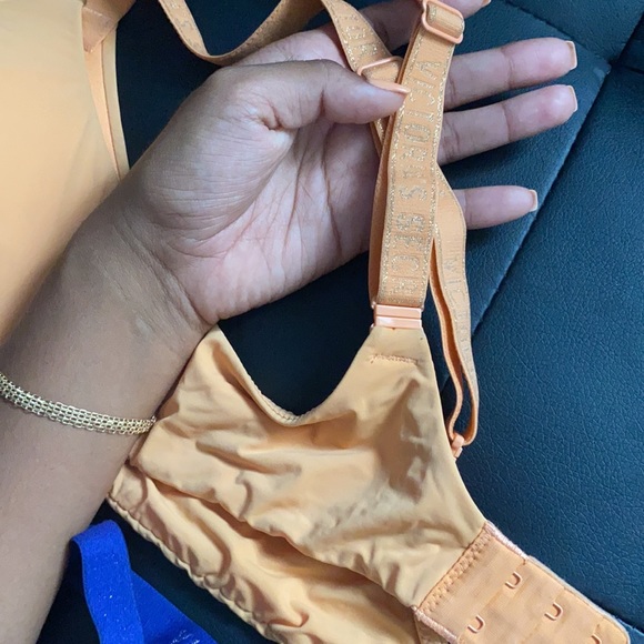 V.S Lightly Lined t-shirt wireless bra ORANGE LEFT - Picture 6 of 7